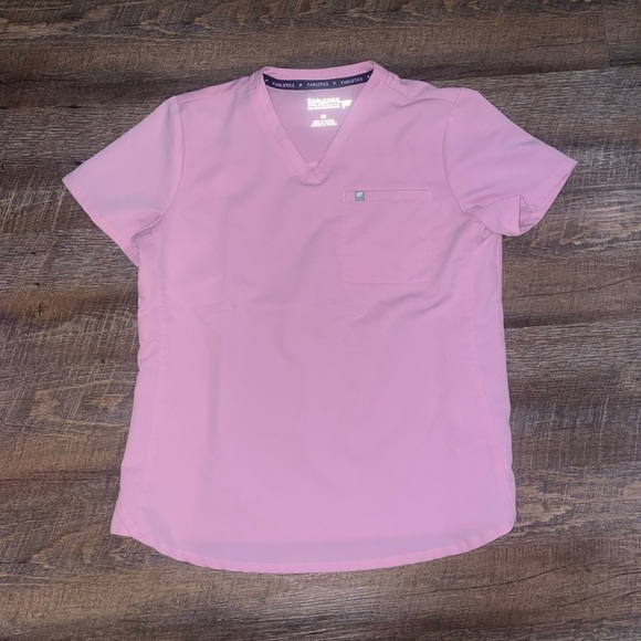 Fabletics Pink Activewear Set - Picture 2 of 3